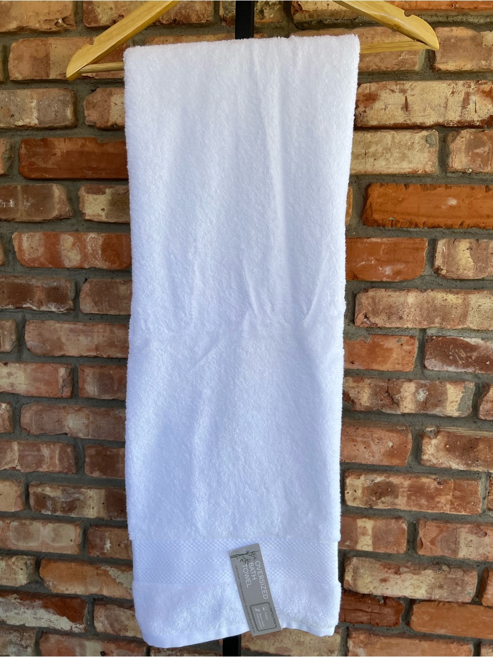 Plush White Bath Oversized Towel 80% cotton 20% rayon. New with tags. 30x58
